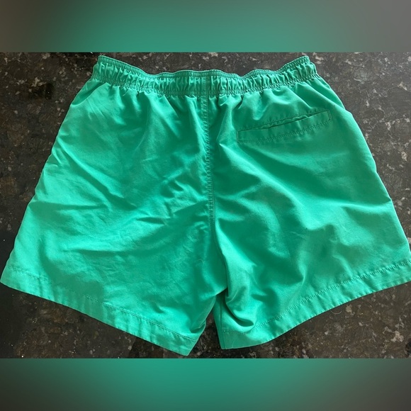 mesh lined h&m shorts - Picture 2 of 2